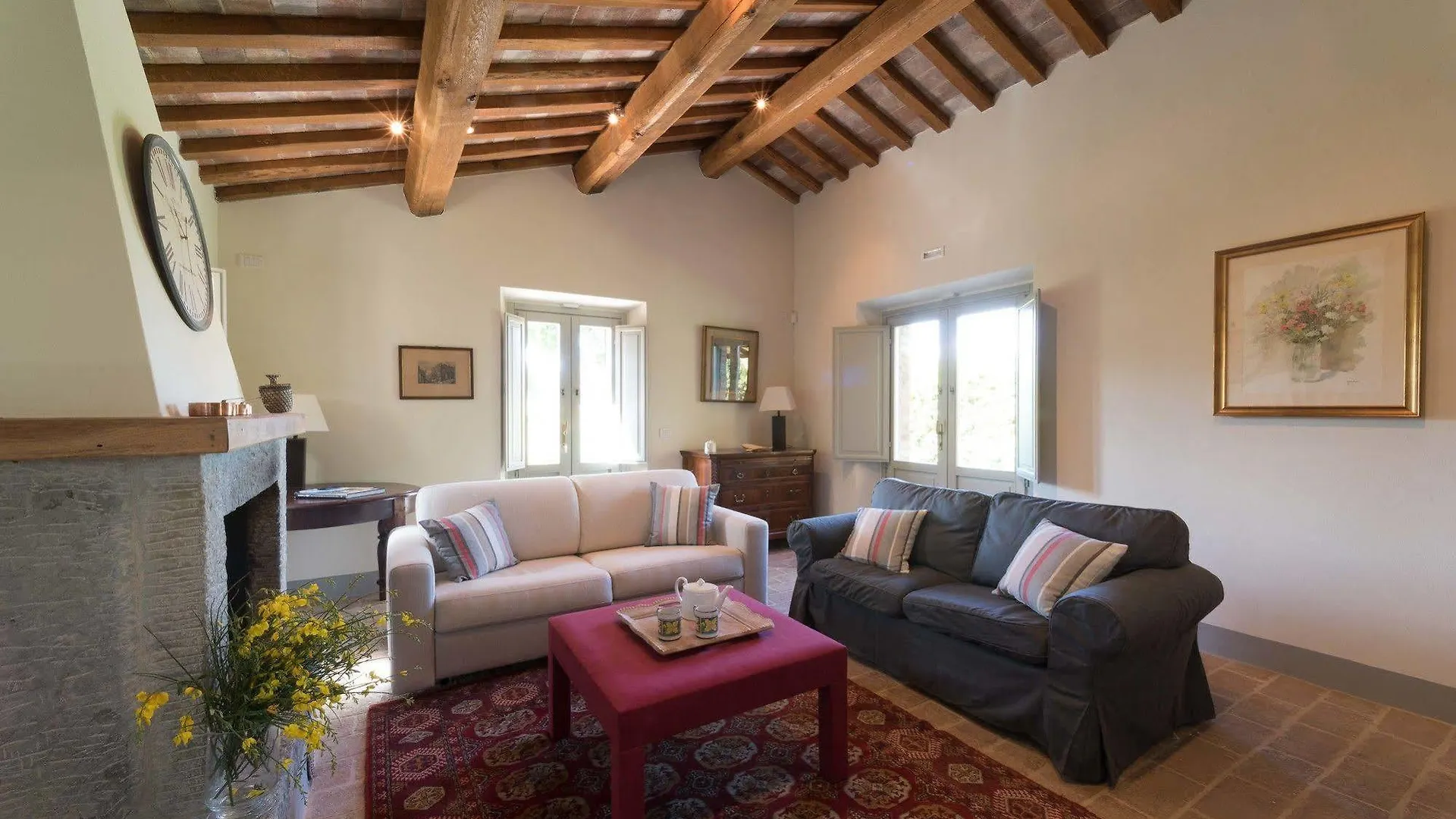 Tenuta Santo Pietro Pienza 0*,