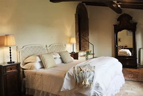 Farm stay Tenuta Santo Pietro Pienza Italy
